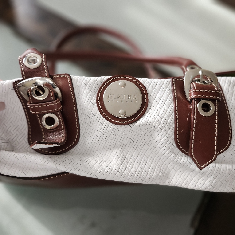 Claudia Firenze Pocketbook